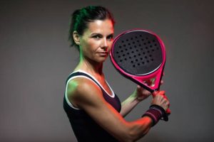 Hoeveel weegt een padelracket voor vrouwen