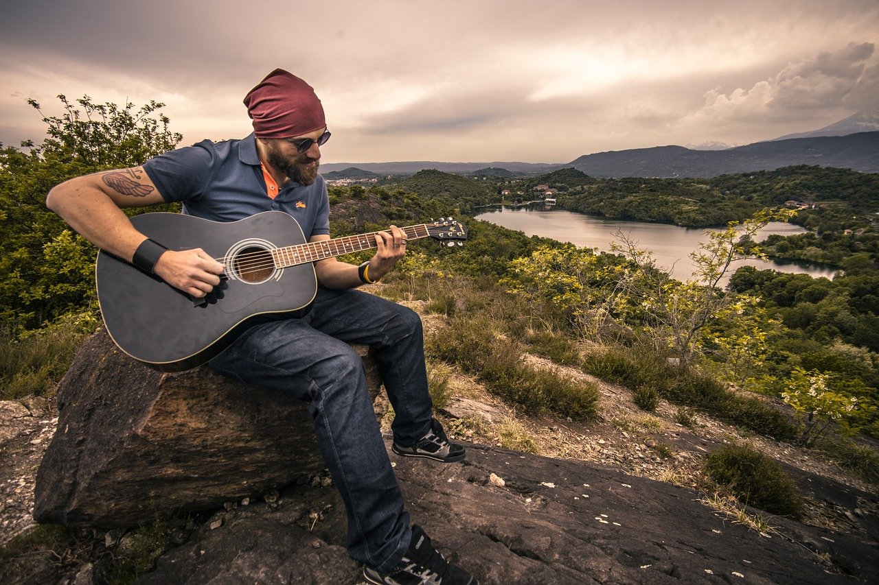 Gitaar Leren Spelen – of Offline? – SponsorKliks | Gratis Sponsoren